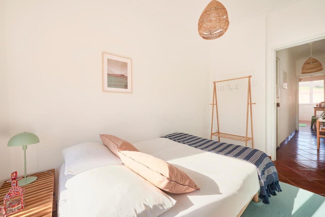 Central & Sunny 2Br Apt Near Beach, By Timecooler Setubal Exterior photo