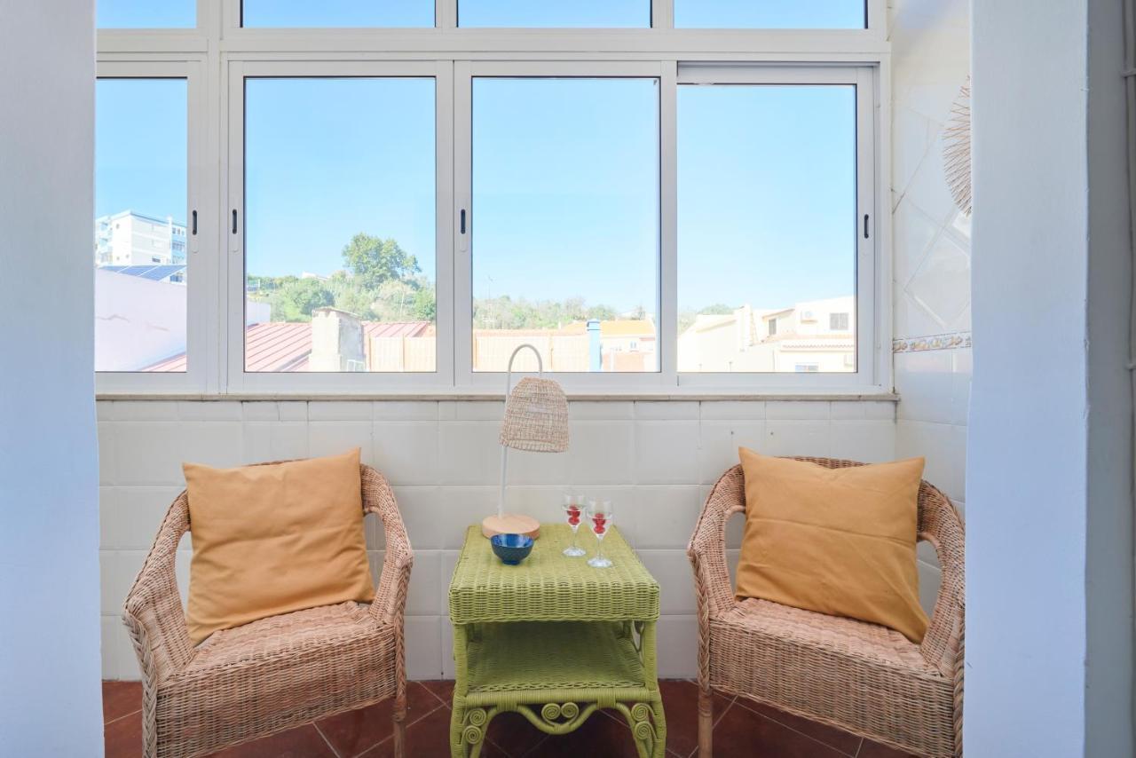 Central & Sunny 2Br Apt Near Beach, By Timecooler Setubal Exterior photo